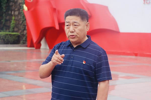 1、博鱼网页版_博鱼（中国）党委书记张会民为大家阐释“大别山精神”.jpg